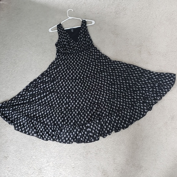 Style & Co. Dresses & Skirts - Style & Co womens 1X black and white pretty dress
